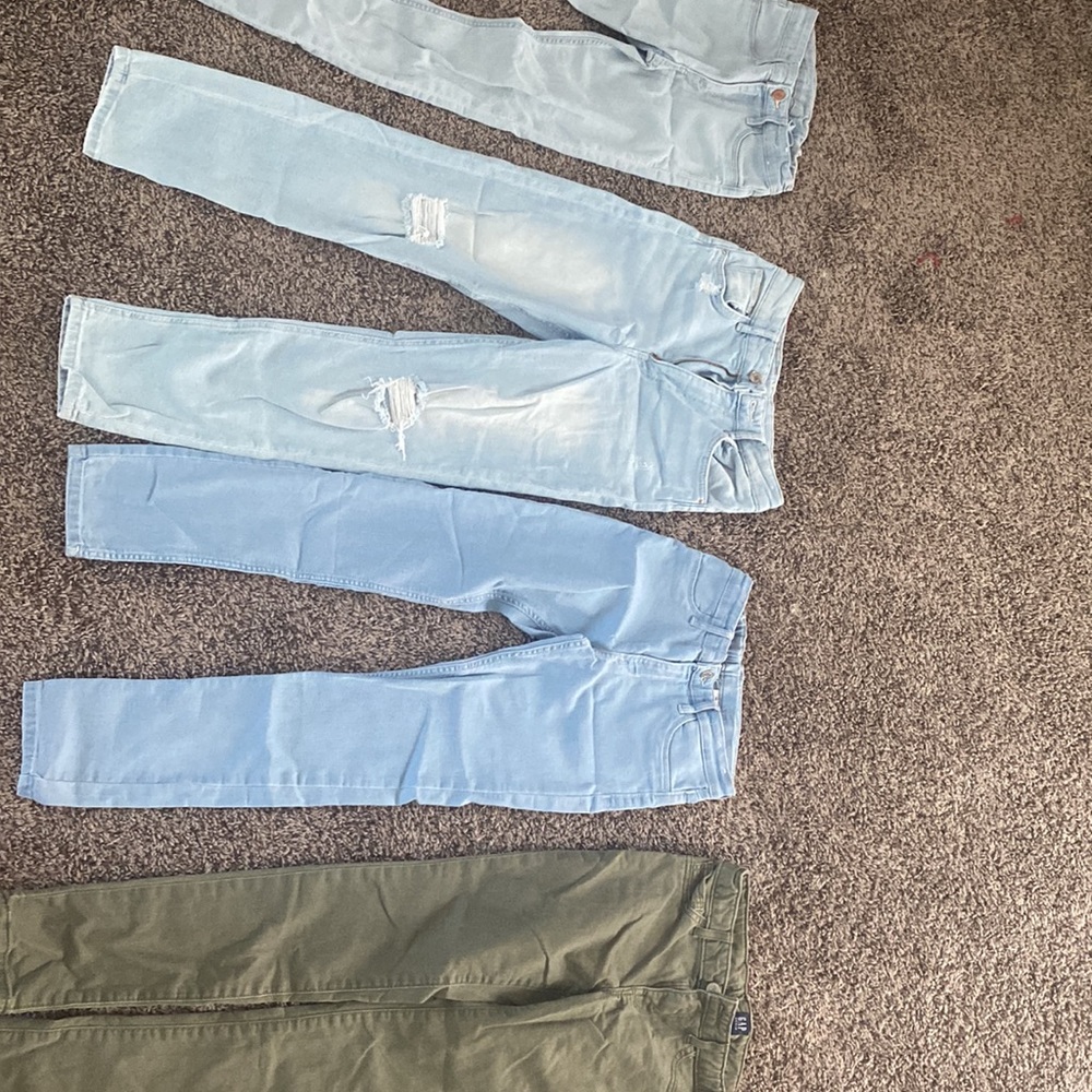 jeans bundle- 3 pairs skinny jeans - 1 pair of ripped mom jeans